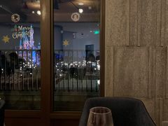 靠窗位-WOLFGANG PUCK KITCHEN & BAR(迪士尼小镇店)