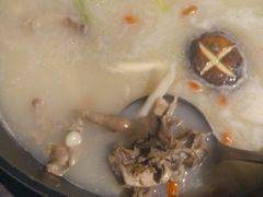 -三人行骨头王火锅(长寿店)