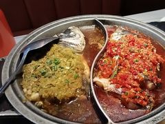-阿瓦山寨·湘菜现炒·剁椒鱼头王(咸阳总店)