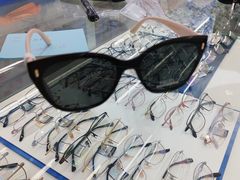-美式眼镜·授权蔡司.依视路.尼康.豪雅.明月(南翔印象城店)