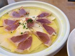 鸡汤云腿蒸甜笋-怡得饭庄·30年老店·宋大妈昆明菜