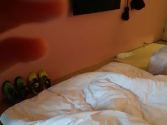 -卡罗酒店(东门晒布地铁站店)