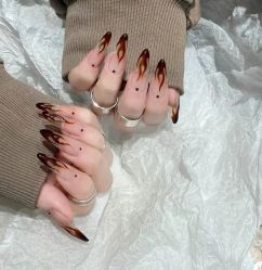 -1T·1M 日式美甲美睫