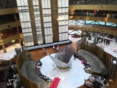 -上海滴水湖皇冠假日酒店