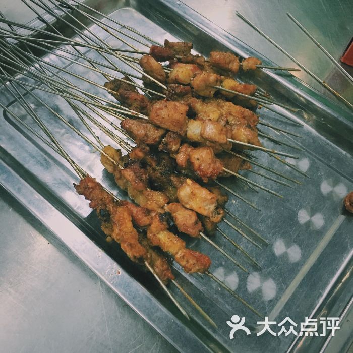 老金烧烤(山大路店)烤羊肉串(小)图片 第7张