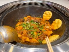 -靠山屯东北铁锅炖(东北菜，古美西路店)