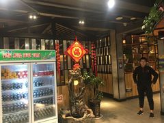 -小三峡食府(西五路店)