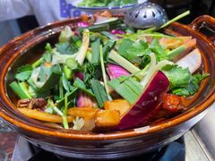 -胡须佬鸡煲四季火锅(海雅缤纷城店)