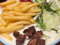 一口牛肉粒配薯角-新好景海鲜酒家(新塘店)