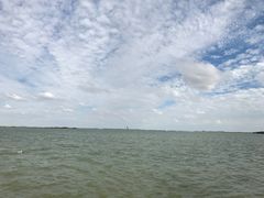 -上海滴水湖皇冠假日酒店