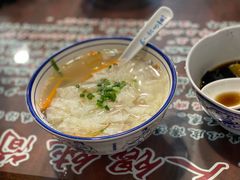 -长人馄饨铺(解放街店)