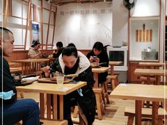 大堂-小满手工粉(上海文峰广场店)