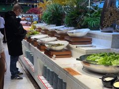 -金滏山烤肉·海鲜·火锅自助餐厅(襄阳万达店)