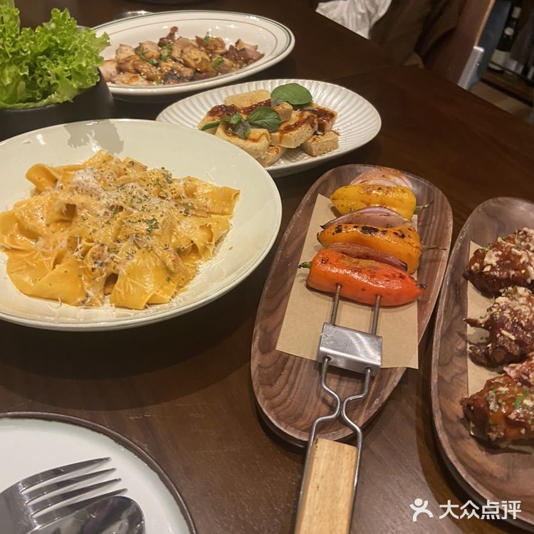 杭州探店 | 杭州首家炭火融合菜的酒馆