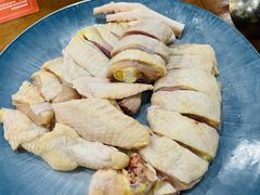 -老何家后安粉·糟粕醋海鲜火锅(三亚湾椰梦长廊店)