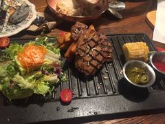 烤猪排套餐-I HOLIC艾豪丽披萨(KKone店)