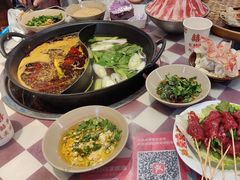 -赵美丽·重庆社区火锅·直营店(火车东站·中豪国际店)