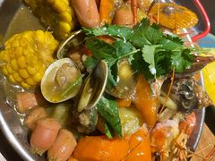 手抓海鲜黄咖喱味-仓库南洋海鲜小排档(柳河路店)