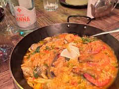 -SISTERS BAR RESTAURANT川意酒馆(嘉善老市H楼店)