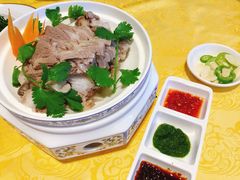 草原手把肉-德乐海蒙餐
