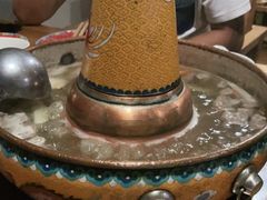 -毛辣果·贵州红酸汤牛肉火锅(西单店)