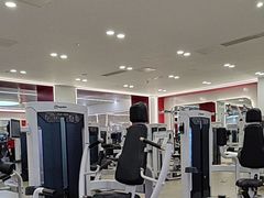-英派斯健身旗舰店(海信国际中心馆)