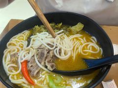 -三千粉牛肉米粉(来客茂店)