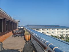 -天悦阁海景酒廊