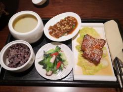 -阁涞玛尊月月子会所(温江店)