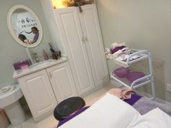 -蕾蕾美颜美容美体