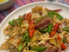 -香巴拉云南餐厅(华莱坞店)