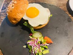 -HIGH FIVE哈福手工汉堡(桂林路店)