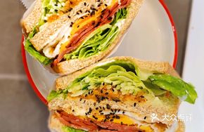 Bacon and Egg Whole Wheat Sandwich