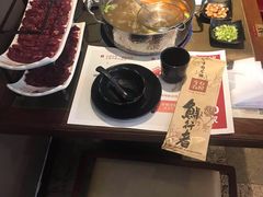 -左庭右院鲜牛肉火锅(金山万达店)
