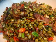 酸豆角炒腊肉-凤凰湘语·湘粤鲜融(浦东旗舰店)