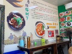 大堂-亚忠小吃店(曾厝垵店)