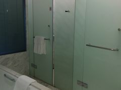 -上海滴水湖皇冠假日酒店