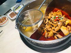-左庭右院鲜牛肉火锅(环球港店)