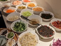 -包整·丝娃娃(甲秀楼景观店)