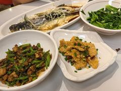 -醉美东江·三文鱼·烧鸡公