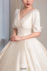 -Lady  Jane高端婚纱礼服馆