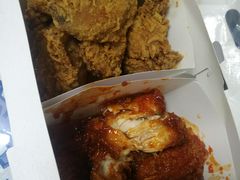 -BHC炸鸡(明洞总店)