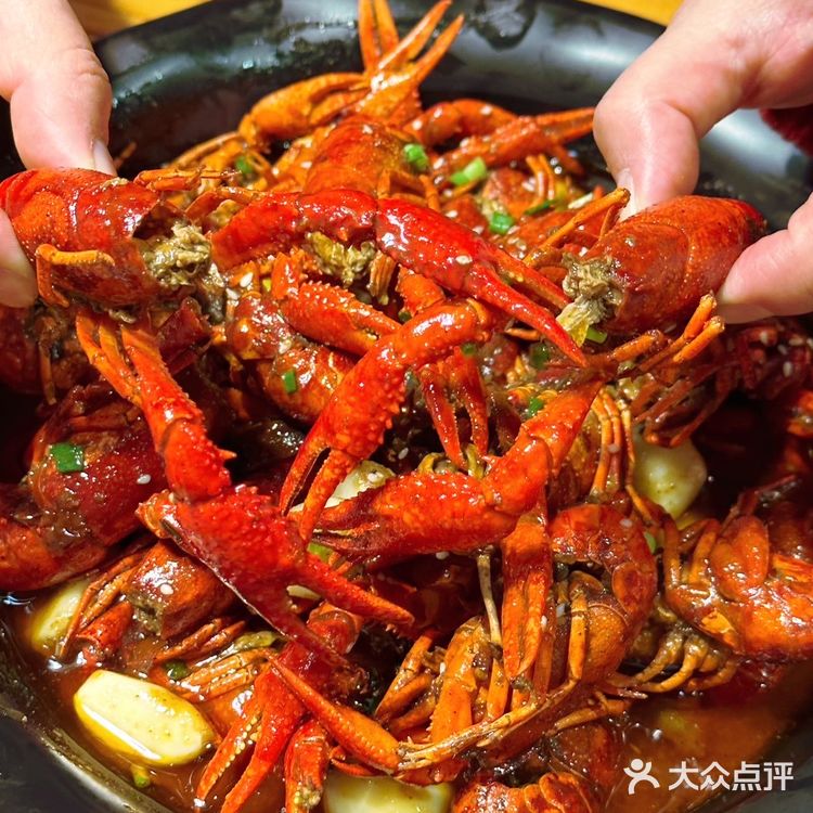 “强哥”都打卡过的武汉烧烤店,你不想去尝一尝吗