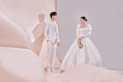 -芭莎视觉婚纱摄影(花溪店)