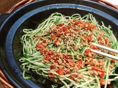 肉酱砂锅豆苗-甘家界牌柠檬鸭(青山店)