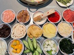 -周小明火锅(黑金冠社区店)