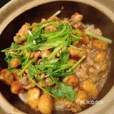一进店立马就有服务员来接待,落座之后介绍点餐程序