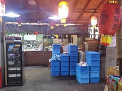 -鱼窝棚柴火铁锅炖(富山屯店)