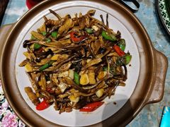 -哈啾嗨·新概念蒙餐(红星新城店)