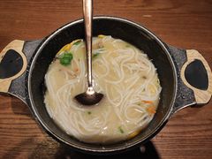 云南过桥米线-云海肴·汽锅鸡·云南菜(天山百盛优客店)